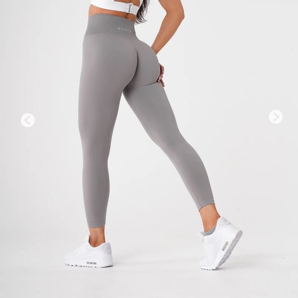 NVGTN Light Grey Solid Seamless Leggings - Picture 2 of 4